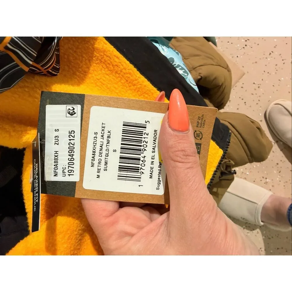 The North Face Retro Denali Fleece Full-Zip Jacket Sumit Gold/Black Small